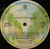 The Doobie Brothers - Livin' On The Fault Line LP levy (käytetty)